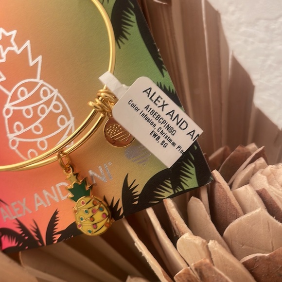 Alex and Ani Christmas pineapple gold bracelet - Picture 3 of 5